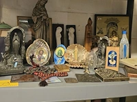 Lot 159 - lot religie, beelden, kaders, bijbel, souveniers...ong 29 st - afbeelding 1 van  6