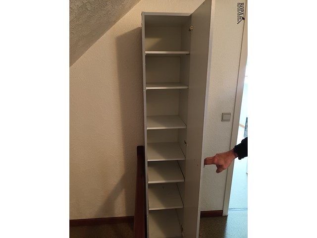 Lot 159 - smalle kast - afbeelding 3 van  3