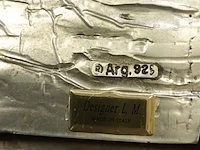 Lot 159 - verzilverd kunstwerk - afbeelding 2 van  3