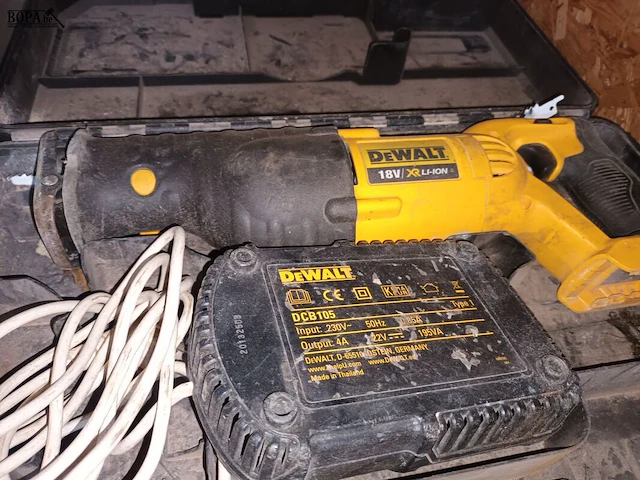 Lot 16 - accu reciprozaag dewalt - afbeelding 2 van  4