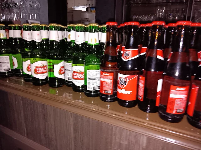 Lot 16 - alcoholische dranken - 235 stuks - afbeelding 4 van  5