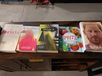 Lot 16 - boeken en muziek cd’s. 20 stuks - afbeelding 3 van  4