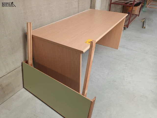 Lot 16 - bureau - afbeelding 2 van  3