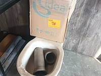 Lot 16 - hangtoilet met spoelbak - afbeelding 1 van  4