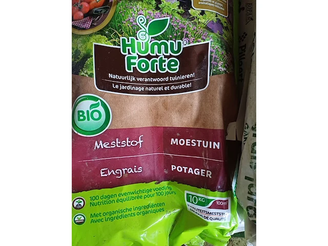 Lot 16 - humu forte meststof moestuin - 5 stuks - afbeelding 2 van  4