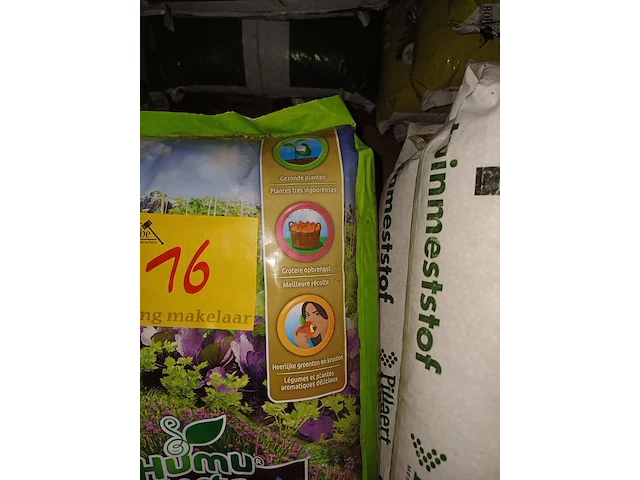 Lot 16 - humu forte meststof moestuin - 5 stuks - afbeelding 3 van  4