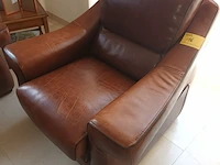 Lot 16 - lederen fauteuil - afbeelding 1 van  5