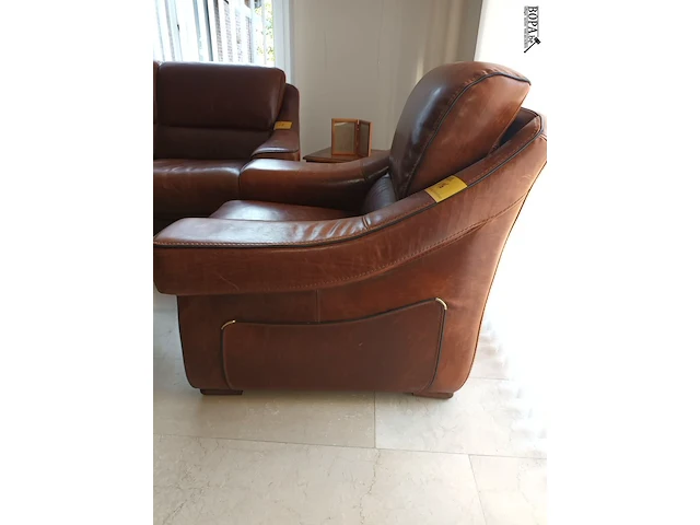 Lot 16 - lederen fauteuil - afbeelding 3 van  5