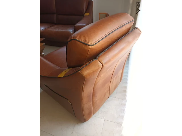 Lot 16 - lederen fauteuil - afbeelding 4 van  5