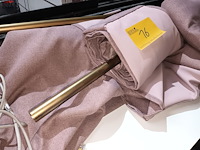 Lot 16 - pashok gordijnen. 5 stuks - afbeelding 3 van  4