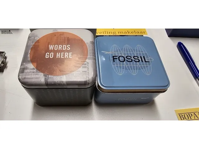 Lot 16 - polshorloges merk fossil 2 stuks - afbeelding 2 van  8