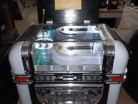 Lot 16 - retro look jukebox berlin - afbeelding 1 van  5