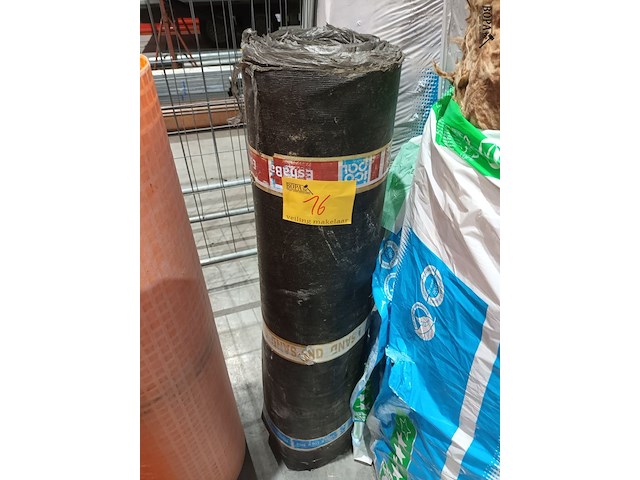 Lot 16 - rol roofing - afbeelding 1 van  4
