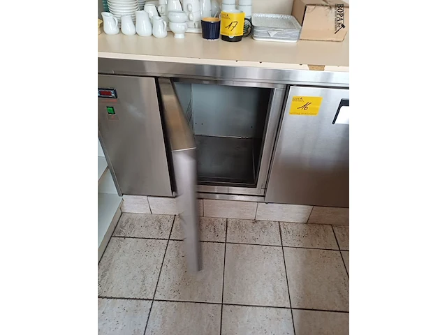Lot 16 - rvs frigowerktafel - afbeelding 3 van  5