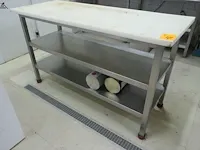 Lot 16 - rvs werktafel - afbeelding 1 van  3