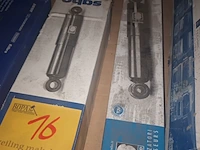 Lot 16 - schokdempers en repair kits. 6 stuks - afbeelding 5 van  8