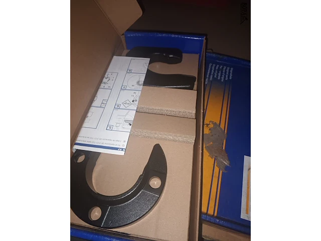 Lot 16 - schokdempers en repair kits. 6 stuks - afbeelding 8 van  8