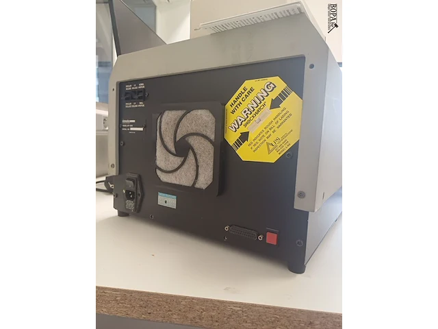 Lot 16 - spectrophotometer - afbeelding 6 van  6