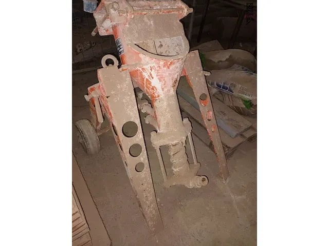 Lot 16 - spuitmachine pft - afbeelding 4 van  4