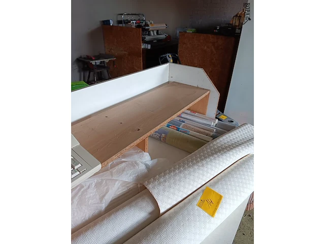 Lot 16 - tafel met opzet - afbeelding 2 van  2
