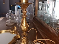 Lot 16 - tafellamp en spiegel - afbeelding 3 van  3
