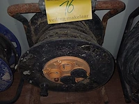 Lot 16 - verlengsnoer op haspel - afbeelding 1 van  1