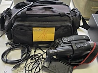 Lot 16 - video camera jvc gr ax 280 met toebehoren - afbeelding 1 van  7