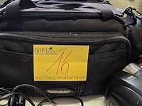 Lot 16 - video camera jvc gr ax 280 met toebehoren - afbeelding 6 van  7
