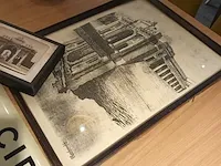 Lot 16 - wanddecoratie en postkaarten - afbeelding 6 van  6