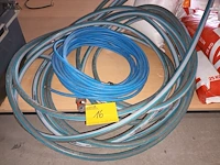 Lot 16 - waterslang en drukslang - afbeelding 1 van  3
