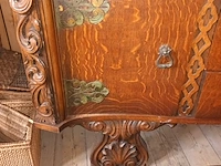 Lot 160 - antieke kast met opzetspiegel - afbeelding 2 van  4