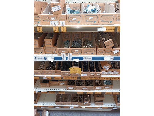 Lot 160 - bevestigingsmateriaal - afbeelding 1 van  6