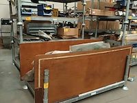 Lot 160 - gegalvaniseerd stapelrek. 5 stuks - afbeelding 1 van  3