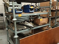 Lot 160 - gegalvaniseerd stapelrek. 5 stuks - afbeelding 3 van  3