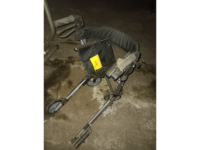 Lot 160 - rollator vermeiren - afbeelding 2 van  2