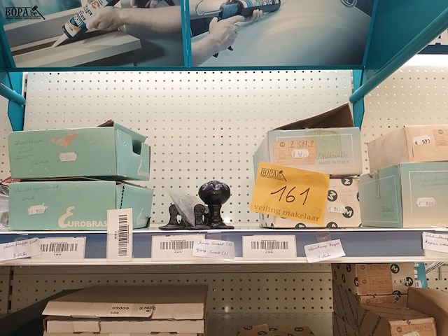 Lot 161 - deurknoppen en deurkloppers. 14 stuks - afbeelding 1 van  3