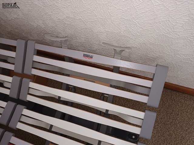 Lot 161 - tweepersoonsbed - afbeelding 2 van  4