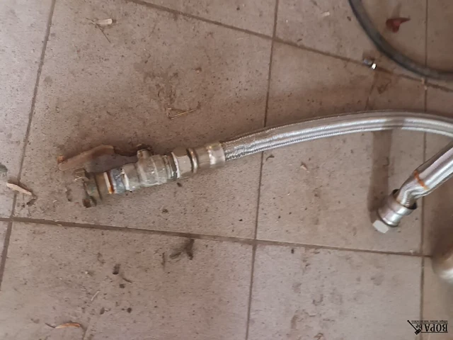 Lot 161 - waterfilter - afbeelding 3 van  3