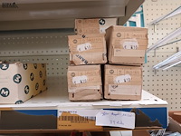 Lot 162 - cijfers en brievenbuskleppen. 80 stuks - afbeelding 2 van  5