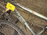 Lot 162 - fietsen. 3 stuks - afbeelding 2 van  6