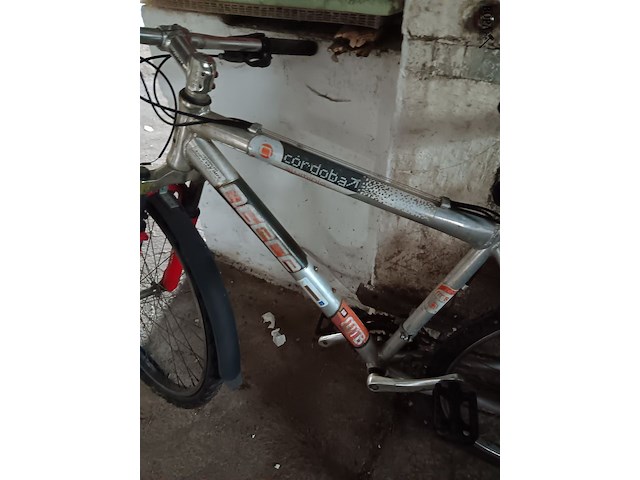 Lot 162 - fietsen. 3 stuks - afbeelding 3 van  6