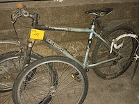 Lot 162 - fietsen. 3 stuks - afbeelding 6 van  6