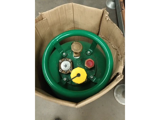 Lot 162 - lpg gastank voor clark - afbeelding 2 van  3
