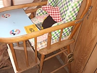 Lot 162 - vintage kinderstoel - afbeelding 2 van  3