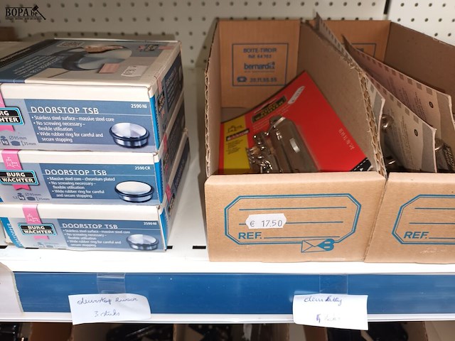 Lot 163 - deurstoppen en deurbeslag. 28 stuks - afbeelding 4 van  9