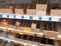 Lot 163 - deurstoppen en deurbeslag. 28 stuks - afbeelding 5 van  9