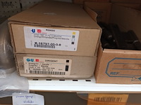 Lot 163 - deurstoppen en deurbeslag. 28 stuks - afbeelding 8 van  9