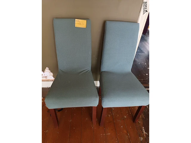Lot 163 - eetkamerstoelen. 2 stuks - afbeelding 1 van  4