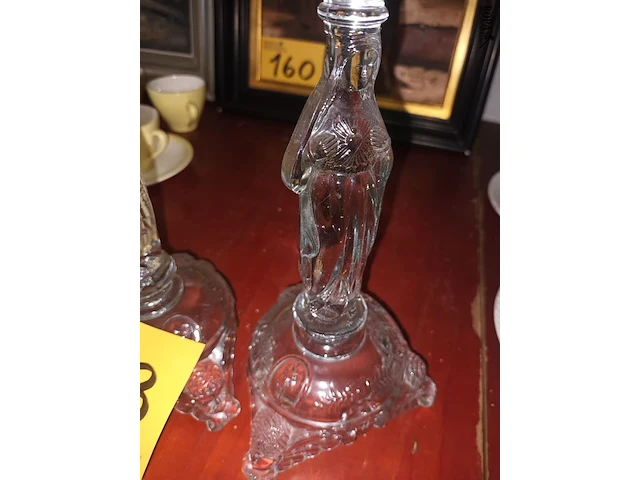 Lot 163 - koppel kandelaars in glas - afbeelding 3 van  6