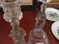 Lot 163 - koppel kandelaars in glas - afbeelding 6 van  6